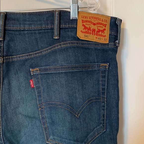 Levi 541 Jeans - Picture 4 of 5